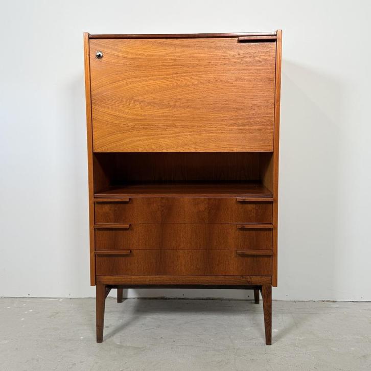 Secretaire/ highboard, Frantisek Mezulanik voor Up Zavody, Huis en Inrichting, Kasten | Secretaires, Zo goed als nieuw, Ophalen of Verzenden