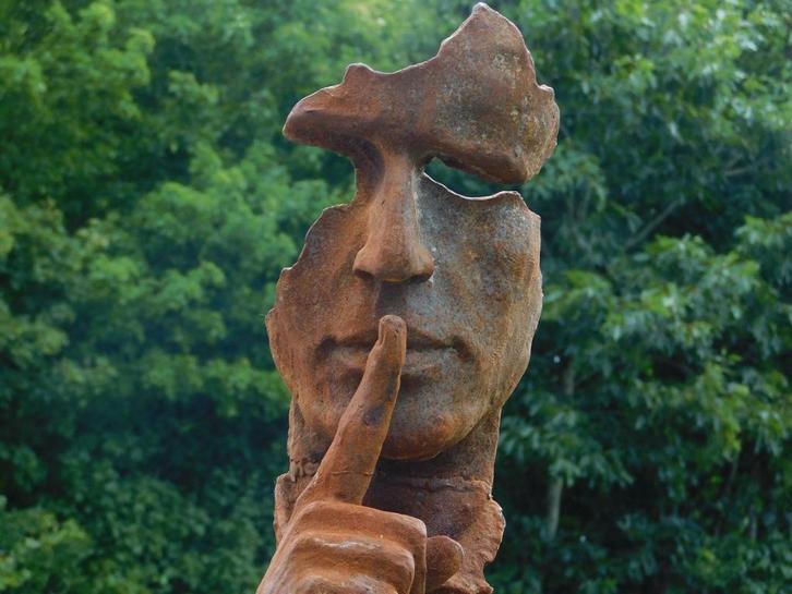 Statue The Whisperer XL - 60 cm - Fonte, Antiquités & Art, Art | Objets design, Enlèvement ou Envoi