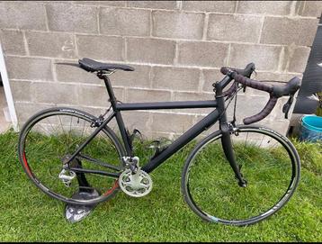 VÉLO DE ROUTE/COURSE BH BIKE (3x9 vitesses) beschikbaar voor biedingen