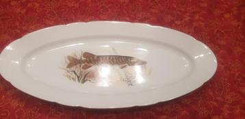 Magnifique très grand plat à poisson ovale en porcelaine sig