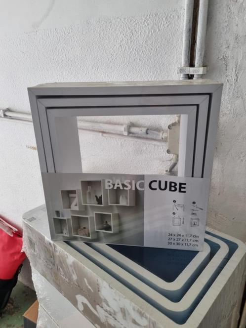 Set van 3 wandkubussen – BASIC CUBE – zwevend design – wit –, Huis en Inrichting, Kasten | Wandmeubels, Nieuw, Minder dan 100 cm