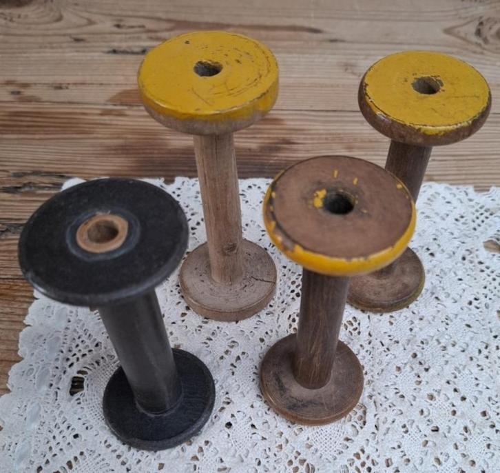 4 Oude Franse houten klossen, Antiek en Kunst, Curiosa en Brocante, Ophalen of Verzenden