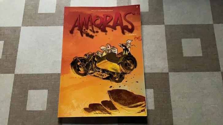Amoras - 3 strips, Boeken, Stripverhalen, Zo goed als nieuw, Ophalen of Verzenden