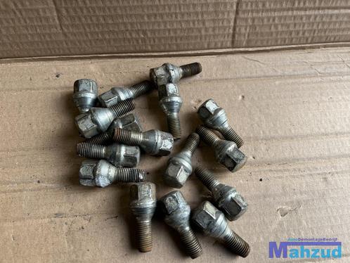 RENAULT MEGANE 1 wielbouten set 16 stuks 1999-2003, Auto-onderdelen, Banden en Velgen, Band(en), Gebruikt