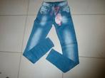 Jean slim XS (34) bleu taille haute NEUF, Kleding | Dames, Spijkerbroeken en Jeans, Ophalen of Verzenden, Nieuw, Blauw, W27 (confectie 34) of kleiner