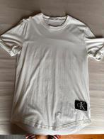 Chaped long t shirt wit calvin klein maat S, Kleding | Heren, T-shirts, Ophalen of Verzenden, Zo goed als nieuw, Maat 46 (S) of kleiner