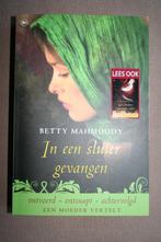 In een sluier gevangen - Betty Mahmoody - bijna NIEUWSTAAT, Boeken, Ophalen of Verzenden, Zo goed als nieuw, Betty Mahmoody, Amerika
