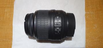 Objectif zoom Nikkor Nikon 18-55 mm f/3,5-5,6G AF-S DX VR