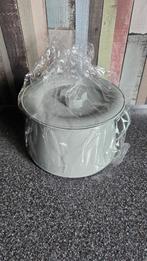 Petit pot neuf enfants, juste ouvert pour les photos. 5€, Enlèvement