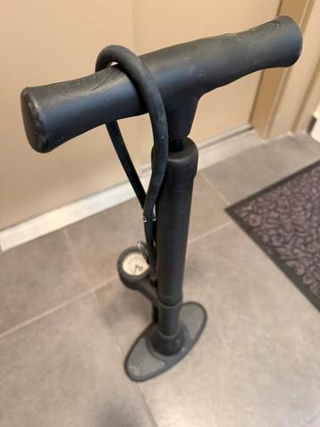 Fietspomp, Fietsen en Brommers, Ophalen, Zo goed als nieuw