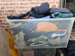 7 bakken met kinderkleding, kledij van kleinste maat tot 104, Ophalen, Zo goed als nieuw