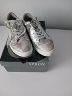 Zilverkleurige sneakers merk Sprox te koop.M 38, Ophalen, Zo goed als nieuw, Sneakers