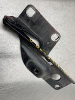 CHARNIERE DE CAPOT Nissan Navara (D40) (01-2005/07-2010), Utilisé, Nissan