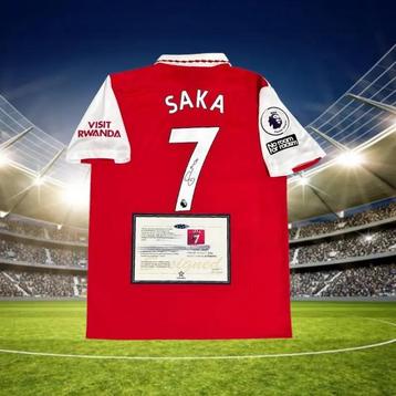 Signed shirt saka beschikbaar voor biedingen