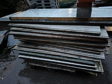 Sandwichpanelen beschikbaar voor biedingen