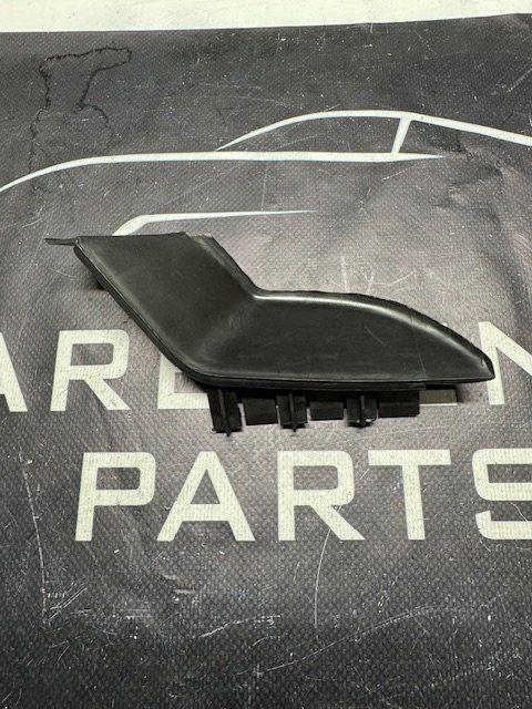 Mercedes E Klasse W124 Wielrand Afdekking Rechts Achter, Auto-onderdelen, Carrosserie, Spatbord, Mercedes-Benz, Rechts, Gebruikt