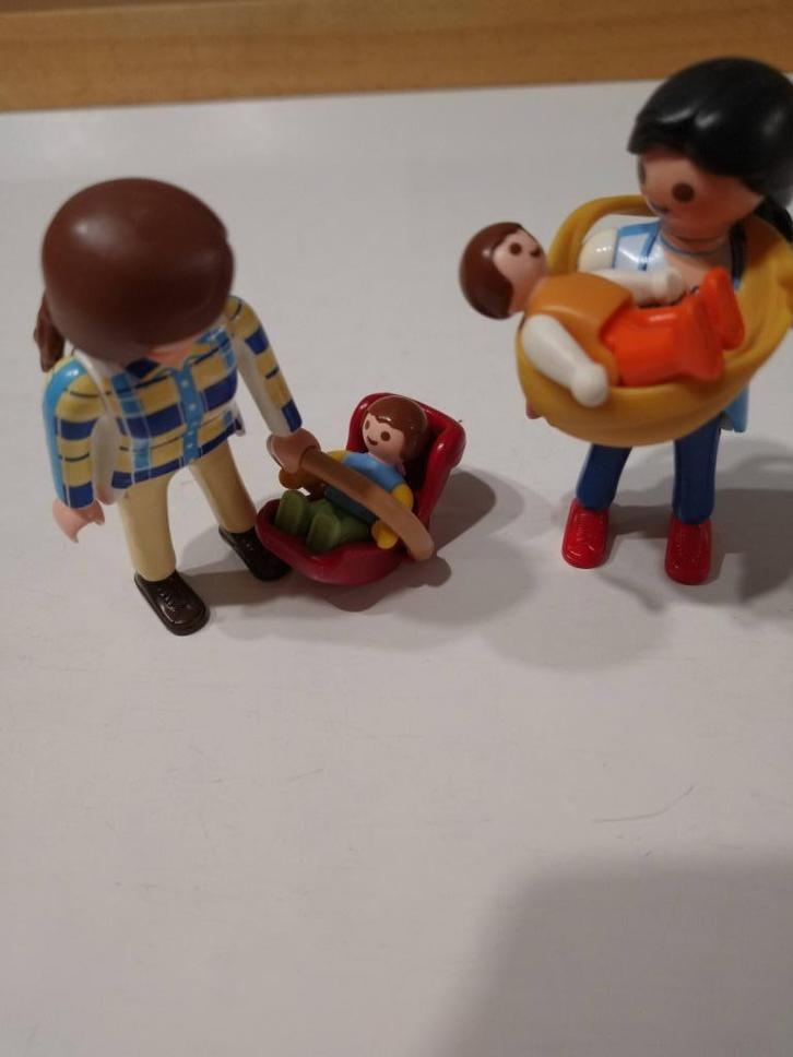 playmobil 4619: kindje in draagzak 4668 moeder met baby, Kinderen en Baby's, Speelgoed | Playmobil, Zo goed als nieuw, Complete set