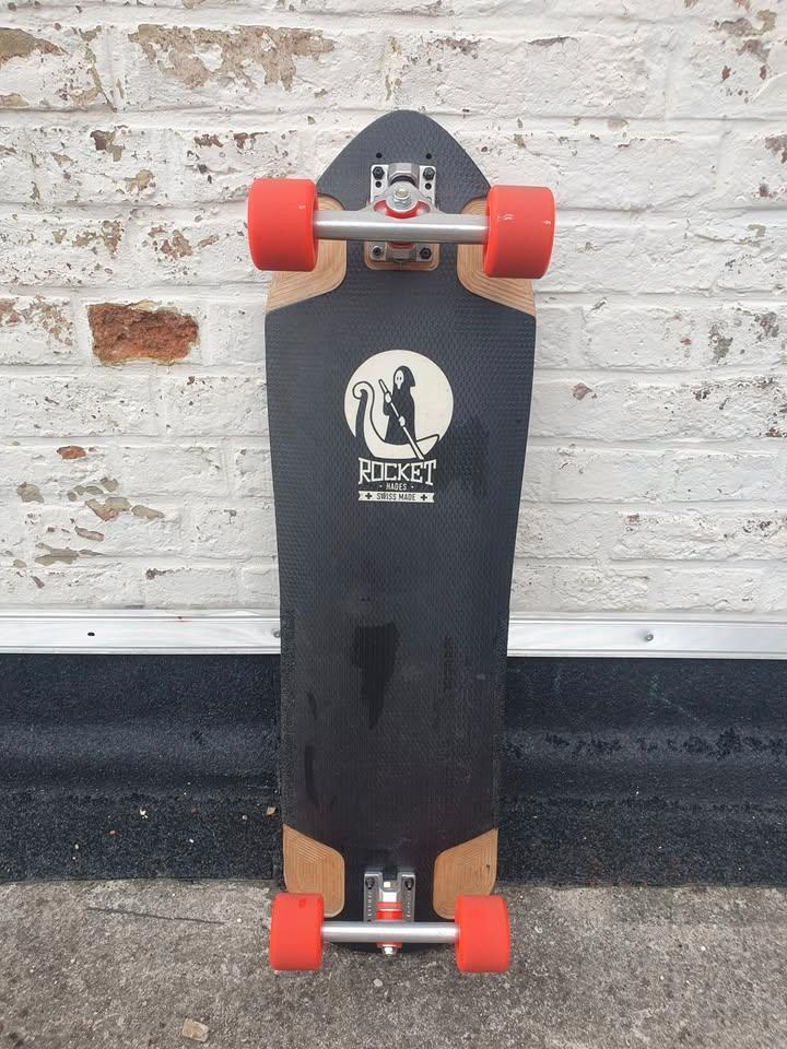 Rocket Hades Longboard (alleen deck), Sport en Fitness, Skateboarden, Zo goed als nieuw, Overige typen, Longboard, Ophalen of Verzenden