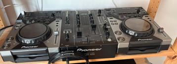 Pioneer CDJ 400 x2 + Pioneer DJM 400, Enlèvement, Comme neuf, Pioneer