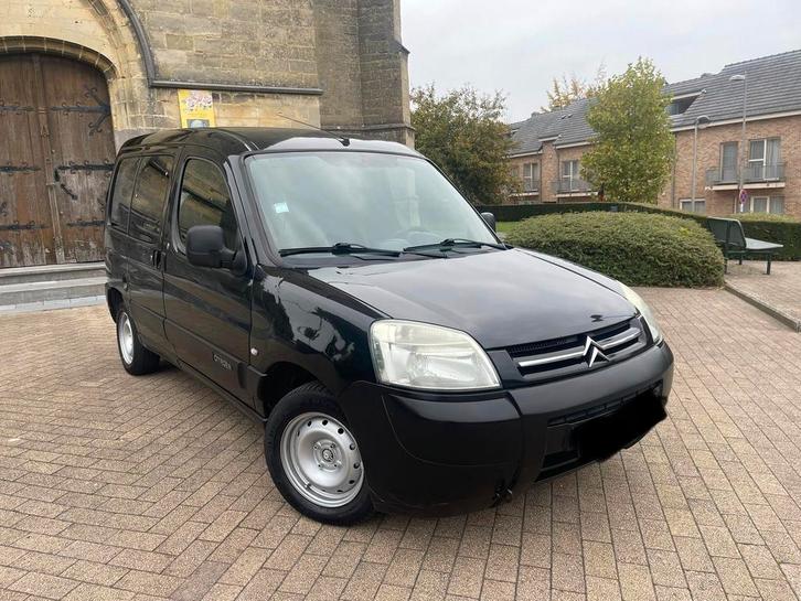 Citroën berlingo 1,9d lichte vracht Gekeurd v verkoop proper, Auto's, Bestelwagens en Lichte vracht, Particulier, Radio, Schuifdeur