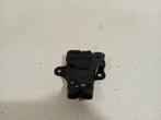 SLOTVANGER ACHTERKLEP ELEKTR. Opel Insignia (13501988), Gebruikt, Opel, Achterklep