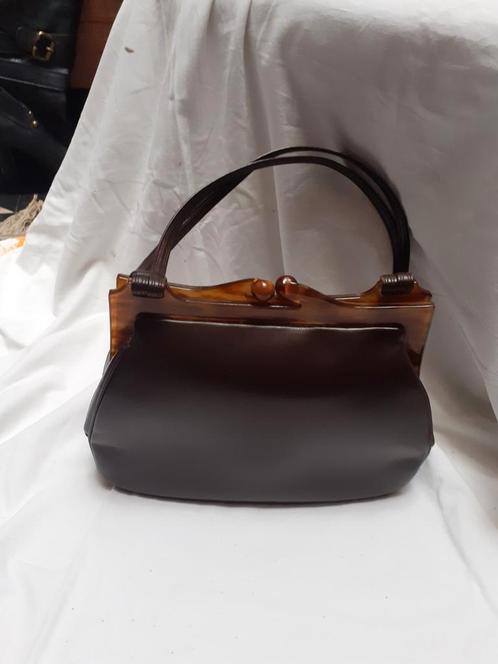 Vintage bruine handtas met zeer speciale sluiting, Handtassen en Accessoires, Tassen | Damestassen, Gebruikt, Handtas, Ophalen of Verzenden