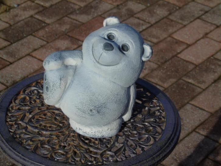 Stenen teddybeerbeeld met één been omhoog, Tuin en Terras, Tuinbeelden, Nieuw, Dierenbeeld, Steen, Ophalen