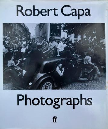 Robert Capa: Fotografie en oorlogsfotoboek beschikbaar voor biedingen