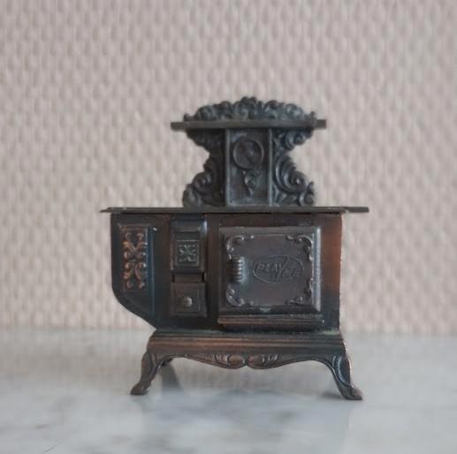 Play Me Taille-crayon ; four de cuisine 972 Miniature, Collections, Collections Autre, Utilisé, Enlèvement ou Envoi