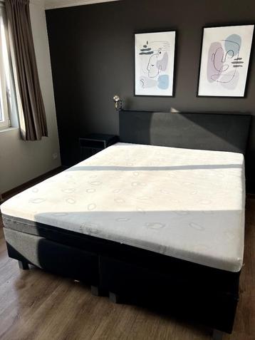 Boxspring tweepersoonsbed zwart beschikbaar voor biedingen