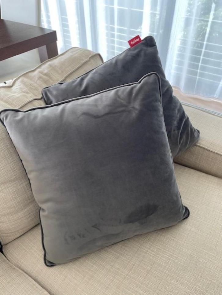 Fatboy square pillow velvet recycled, kleur Taupe. 50x50x5cm, Huis en Inrichting, Woonaccessoires | Kussens, Zo goed als nieuw
