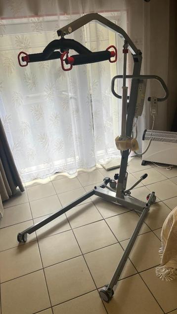 Zieke lifter beschikbaar voor biedingen