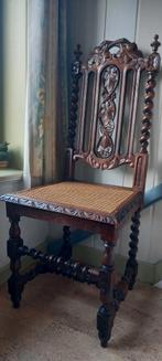 Mooie antieke stoel, Enlèvement