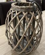 Wicker/Rotan Lantaarn Kaarshouder met Glazen Inzet, Huis en Inrichting, Woonaccessoires | Kandelaars en Kaarsen, Ophalen, Zo goed als nieuw