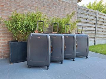 4 harde reiskoffers MELVIN 79 cm met 4 wielen, Enlèvement, Utilisé