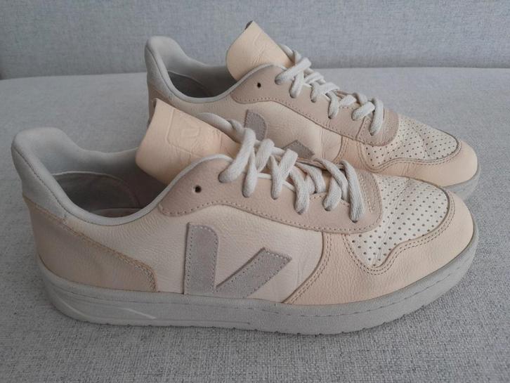 Veja V-10 dames sneaker laag - Maat 41 - Als nieuw!, Kleding | Dames, Schoenen, Zo goed als nieuw, Sneakers, Ophalen of Verzenden