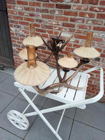 hertengewei jachtkroonluster + kleintje er gratis bij.   beschikbaar voor biedingen