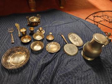 Lot zilver,verzilverd en tinnen voorwerpen  beschikbaar voor biedingen