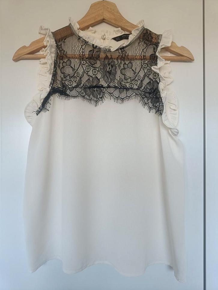 Zara - Witte top met kant, Vêtements | Femmes, Tops, Comme neuf, Taille 38/40 (M), Blanc, Sans manches, Enlèvement ou Envoi