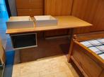 Degelijk bureau 160 x 80, Ophalen, Gebruikt, Bureau