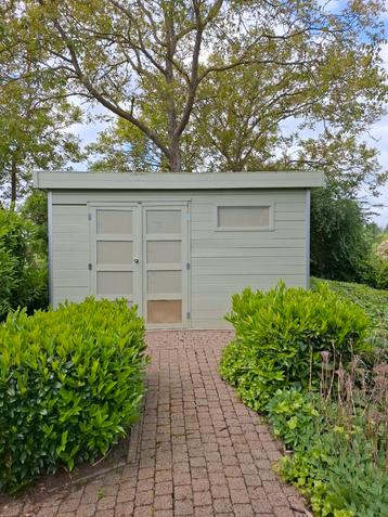 Tuinhuis 34mm dikte 385cm x 385cm, plaat stalen dak beschikbaar voor biedingen