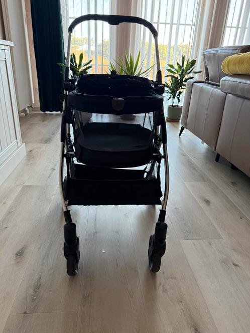 Hondenbuggy met afneembare mand, Dieren en Toebehoren, Honden-accessoires, Zo goed als nieuw, Ophalen