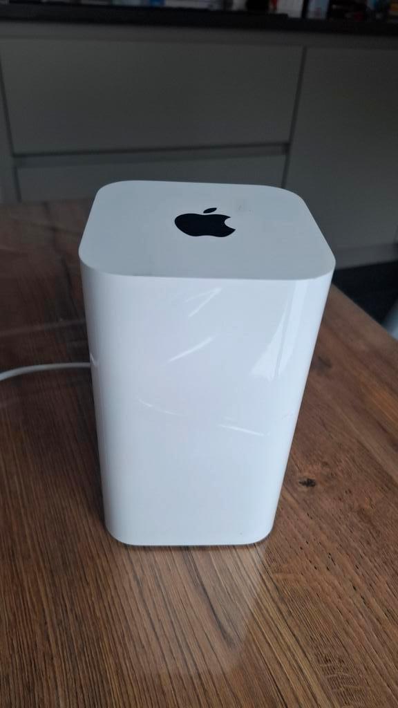 Apple Airport Extreme Wi-Fi router *used*, Computers en Software, Routers en Modems, Gebruikt, Router, Ophalen of Verzenden