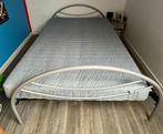 2 persoons bed, Huis en Inrichting, Slaapkamer | Bedden, Ophalen, 140 cm, Zo goed als nieuw, Twijfelaar