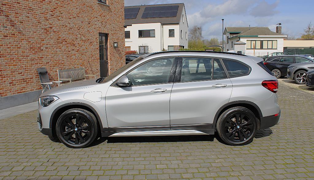 BMW X1 1.5iA xDrive25e PHEV Automaat Bwj 03/2021 Sport Line!, Leder en Stof, 41 g/km, 5 zetels, Hybride Elektrisch/Benzine