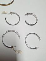 Trois bracelets et deux paires de grandes créoles en argent, Bijoux, Sacs & Beauté, Bijoux anciens, Enlèvement ou Envoi, Argent