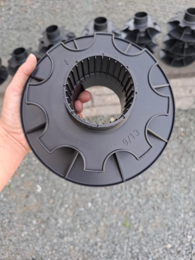 Tegeldragers, Ophalen