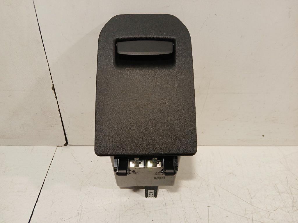 Opbergvak BMW Z4, Onderdelen@venauto.nl, Van der Ven Autorecycling B.V., Ettenseweg 76, 4706 PB Roosendaal, The Netherlands, Enlèvement ou Envoi