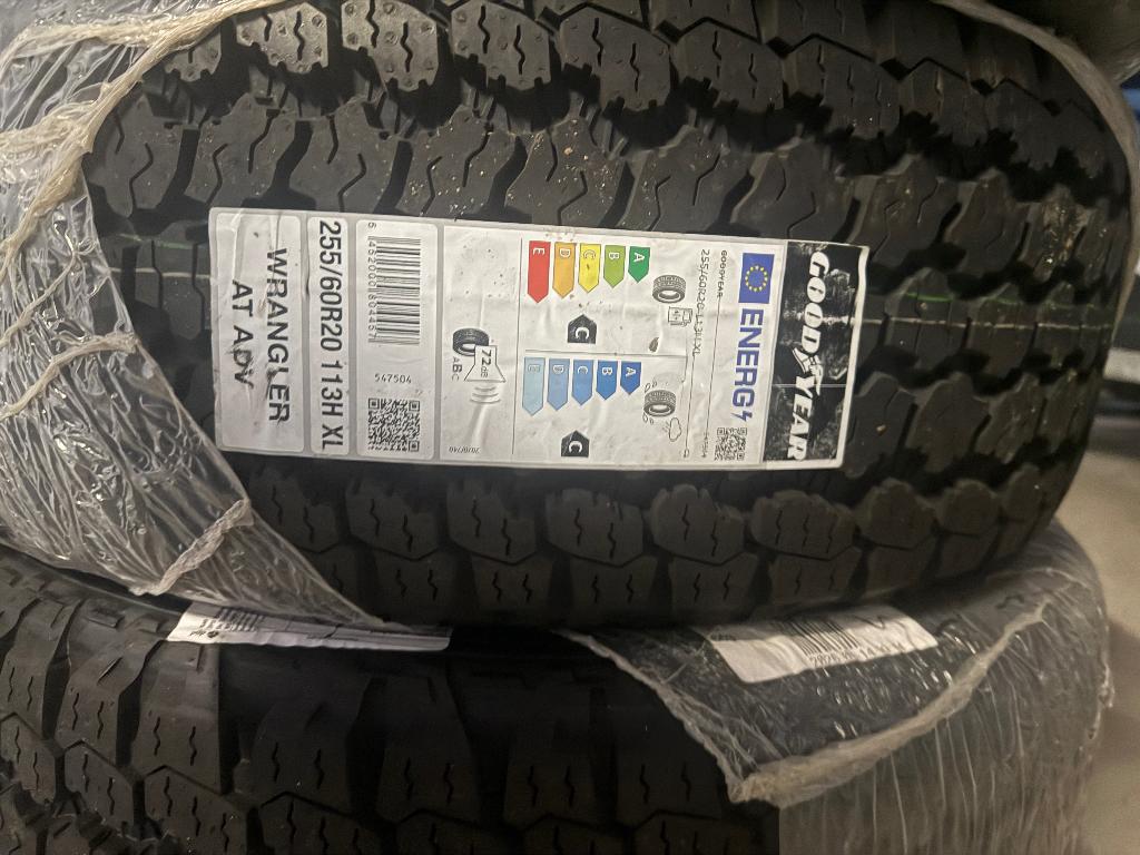 pneu defender 2022 2023 2024 2025, Neuf, Pneu(s), Enlèvement, 20 pouces