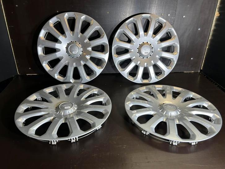 4 originele Ford B-max fiesta ka focus 15" wieldoppen, Auto diversen, Wieldoppen, Zo goed als nieuw, Ophalen of Verzenden